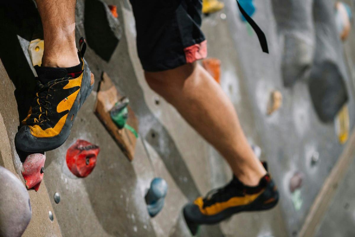 Arrampicata sportiva: guida completa ai benefici per corpo e mente di questa attività sempre più amata